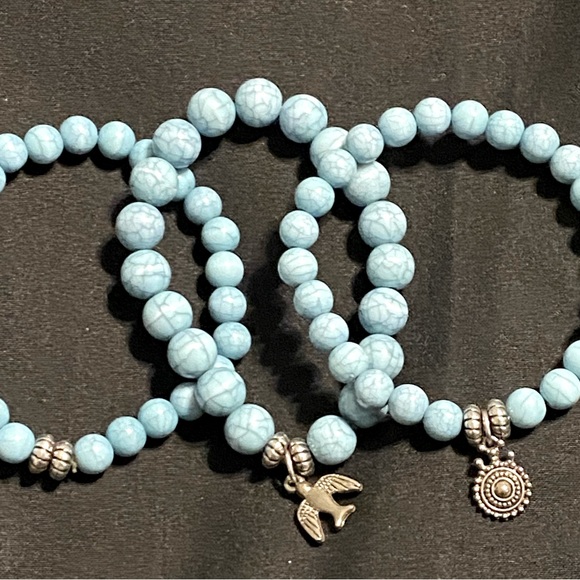 Turquoise beaded elastic bracelets - Picture 1 of 3